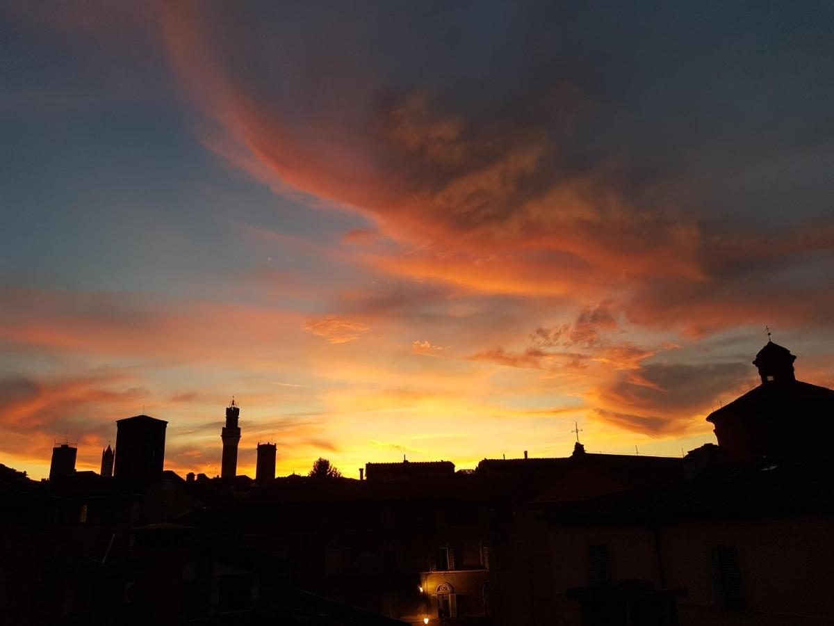 Un Terrazzo Sulla Magia Siena Exterior foto